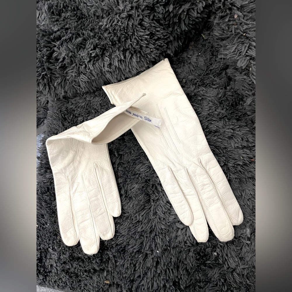 Regency Vintage White Real Kid Skin Leather 100 Silk… Gem